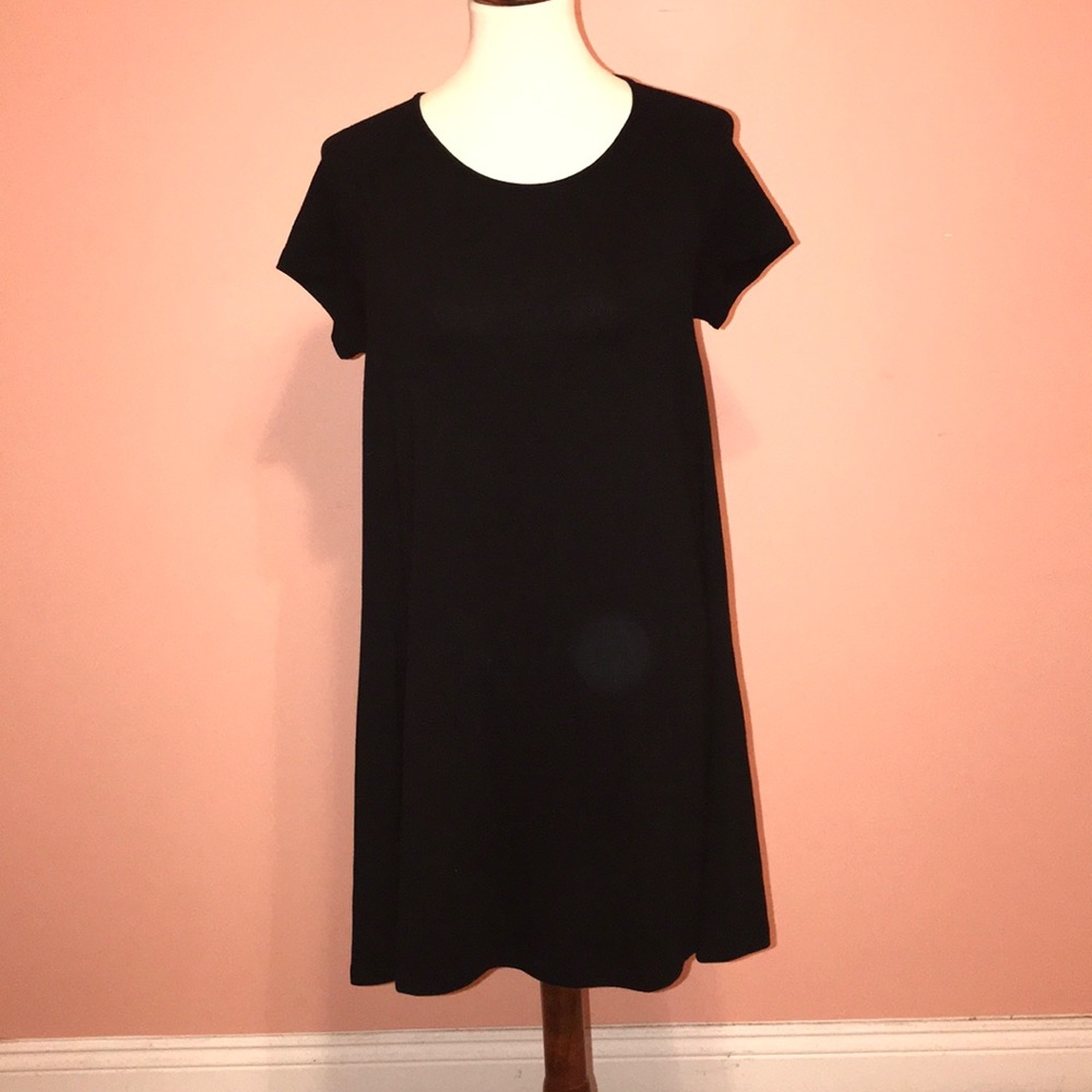 Old navy  black dress - size medium i
